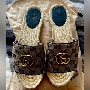 Gucci Pillar Original GG Canvas Espadrille Slide Sandal